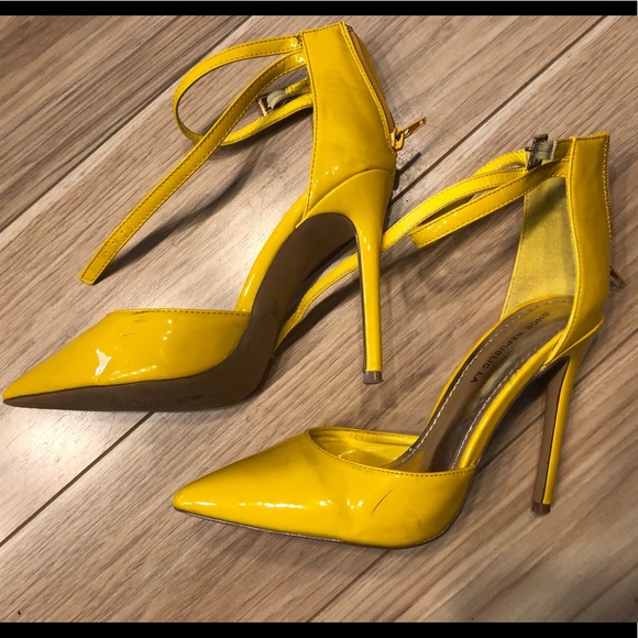 womens yellow high heel shoes